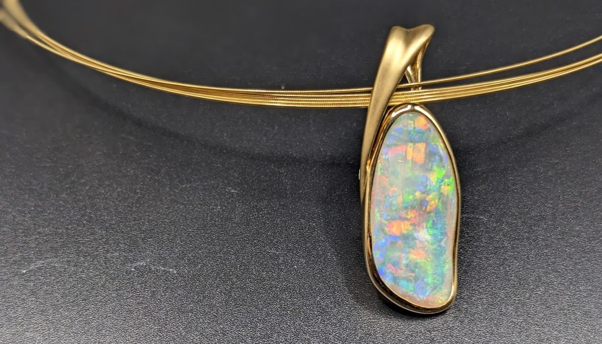 Heller Opal Anhänger