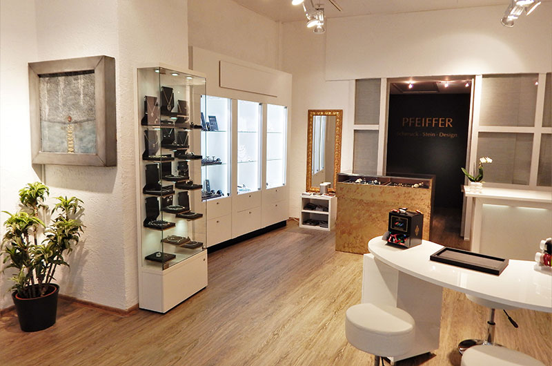 PFEIFFER Schmuck Stein Design in Konstanz